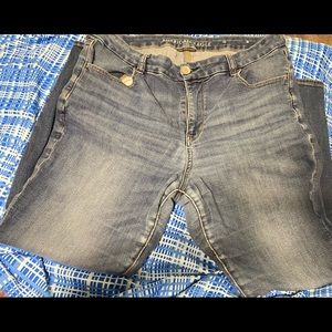 American Eagle Jegging